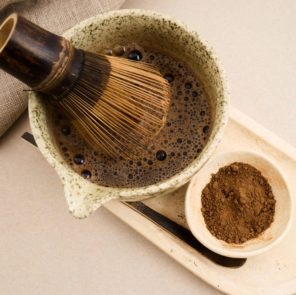 ¿Qué es el hojicha latte y por qué todo el mundo quiere probarlo?